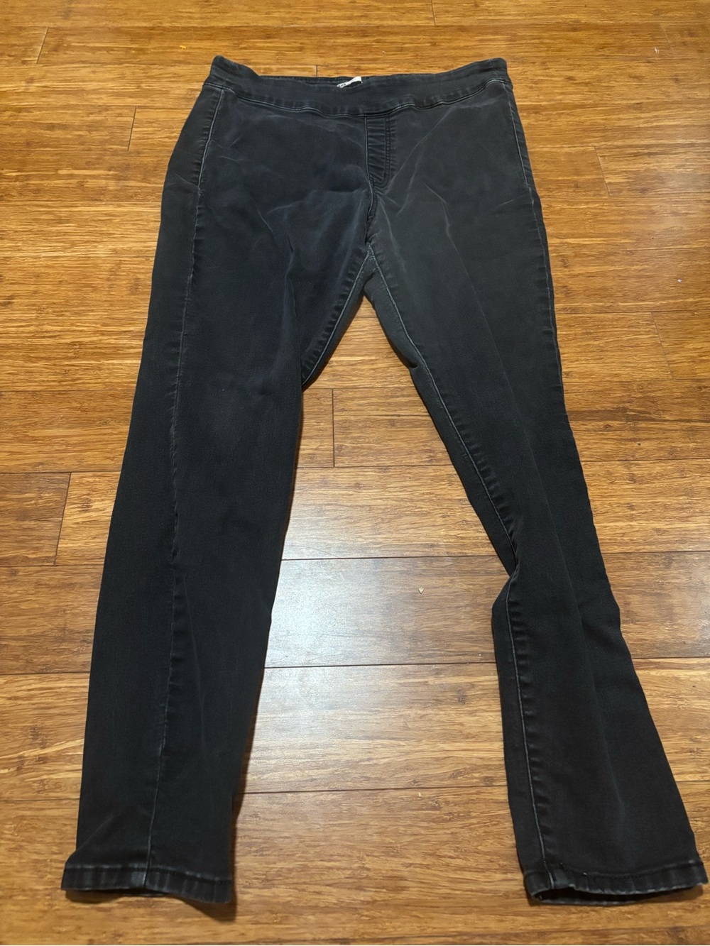 Women's Black jefging